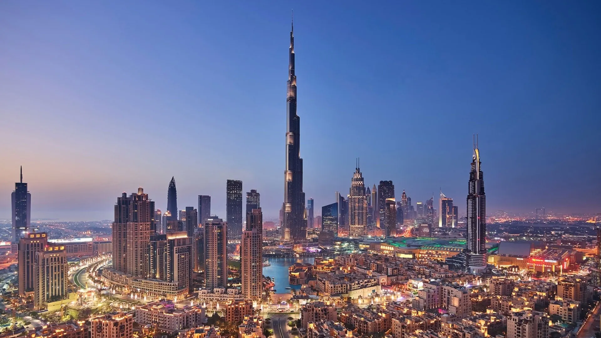 As one of the most iconic cities in the world, Dubai has long been synonymous with luxury, opulence, and innovation. Luxury Living in Downtown Dubai