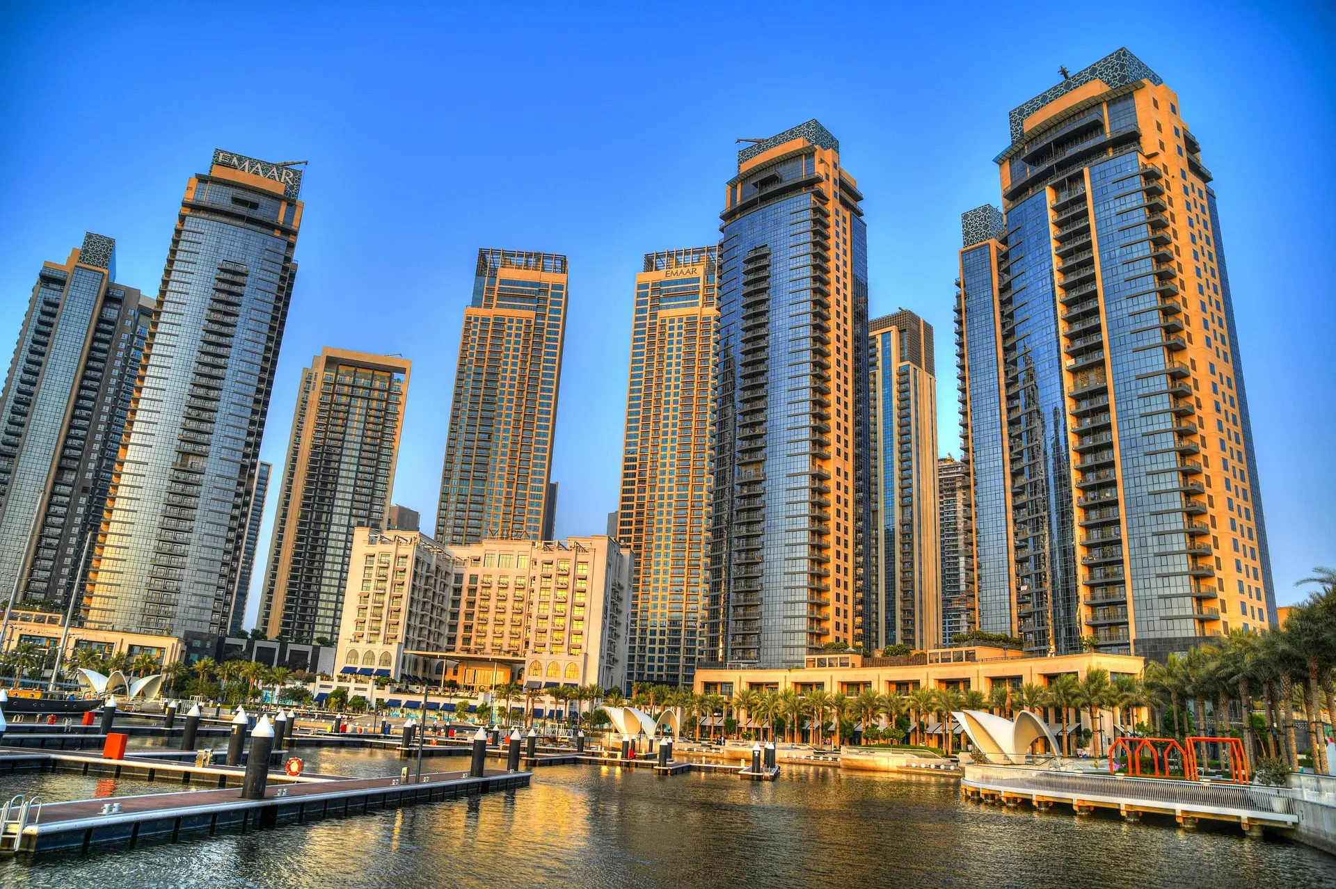 Choosing the perfect luxury apartment in Downtown Dubai begins with a clear understanding of your lifestyle needs.