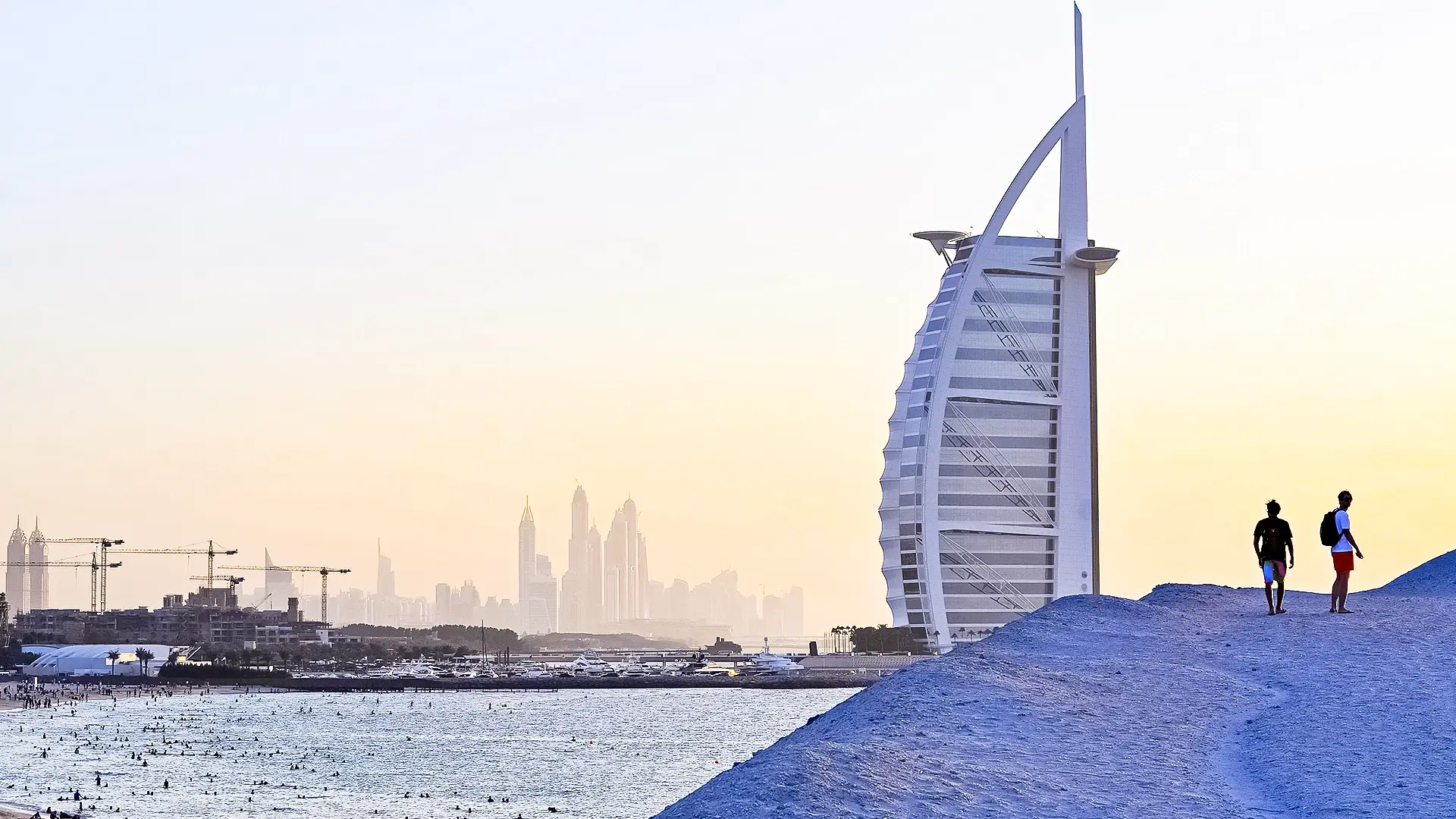 In recent years, Dubai has positioned itself as a premier destination for wellness tourism, attracting visitors from around the globe. Tourism in Dubai