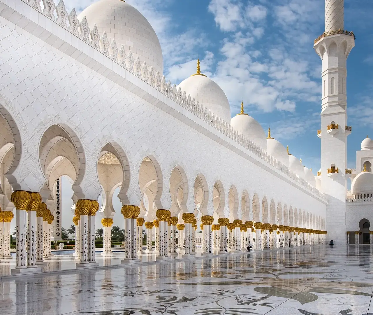 Celebrate Eid Al Adha in Dubai while exploring luxury living, family communities, and real estate investment opportunities in Dubai’s top locations.