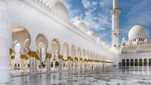 Celebrate Eid Al Adha in Dubai while exploring luxury living, family communities, and real estate investment opportunities in Dubai’s top locations.